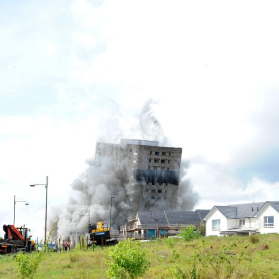 Multi-storey block at Roystonhill is demolished