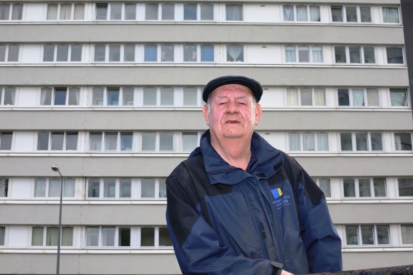 GHA tenant Roddy MacLeod at Kennishead Avenue