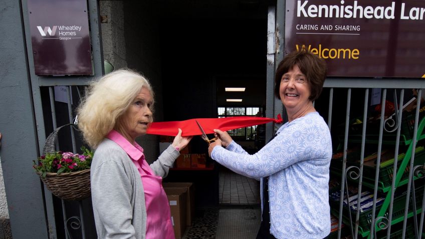 Ribbon cutting - Cathy McGee with Wheatley Homes Glasgow Chair Bernadette Hewitt