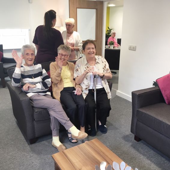 tenants visit new-look 415 Nitshill Road