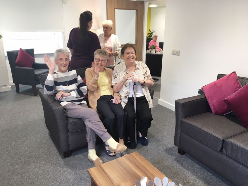 tenants visit new-look 415 Nitshill Road