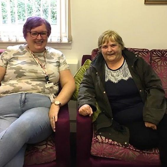 Anne Lindsay enjoys a catch-up with Livingswell Advisor Fiona Speirs